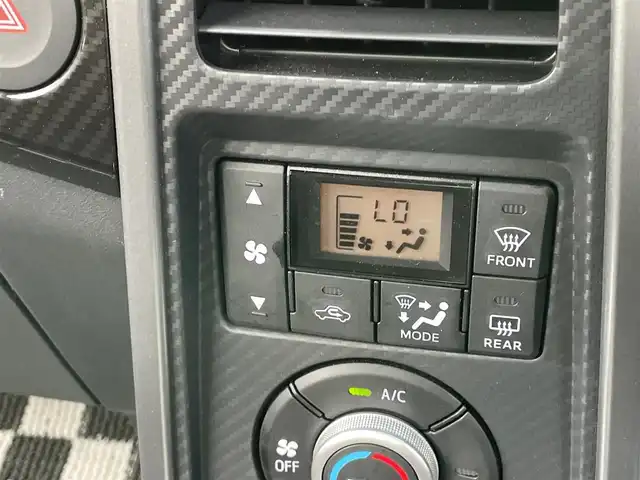 ダイハツ コペン ローブ 千葉県 2023(令5)年 1.1万km ブラックマイカメタリック 純正7インチナビ/Bluetooth/バックカメラ/フルセグTV/シートヒーター/LEDヘッドライト/フォグランプ/スマートキー/プッシュスタート/純正アルミ/純正フロアマット/MTモード付AT