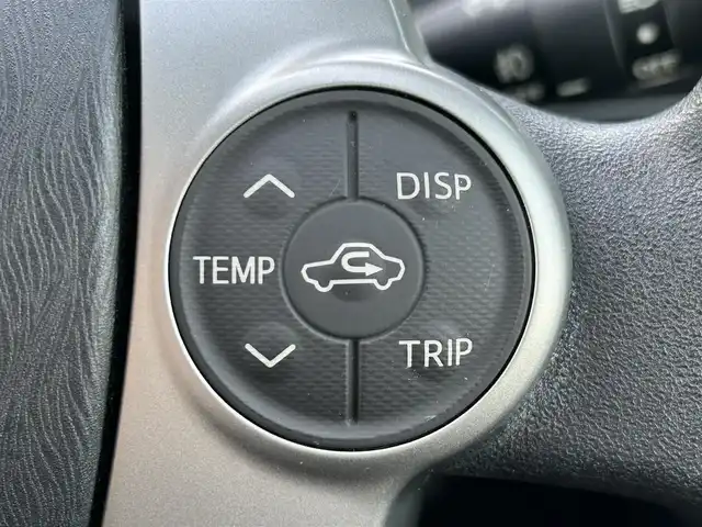 トヨタ アクア S 愛媛県 2012(平24)年 7.4万km ライムホワイトパールクリスタルシャイン 純正ナビ/フルセグTV/バックカメラ/ETC/純正AW/純正フロアマット/LEDヘッドライト/オートライト/スマートキー/プッシュスタート/シートヒーター/電格ミラー/禁煙車/ステアリングスイッチ