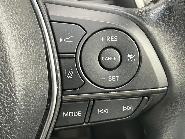 トヨタ カムリ WS 千葉県 2021(令3)年 6.8万km プラチナホワイトパールマイカ 純正9インチナビ/トヨタセーフティセンス/レーダークルーズコントロール/レーンキープアシスト/全方位カメラ/D/N席シートヒーター/Bluetooth/フルセグTV/HUD/オートハイビーム/LEDヘッドライト/ブレーキホールド機能/ETC/パワーシート