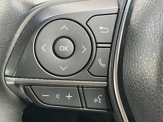 トヨタ カムリ WS 千葉県 2021(令3)年 6.8万km プラチナホワイトパールマイカ 純正9インチナビ/トヨタセーフティセンス/レーダークルーズコントロール/レーンキープアシスト/全方位カメラ/D/N席シートヒーター/Bluetooth/フルセグTV/HUD/オートハイビーム/LEDヘッドライト/ブレーキホールド機能/ETC/パワーシート