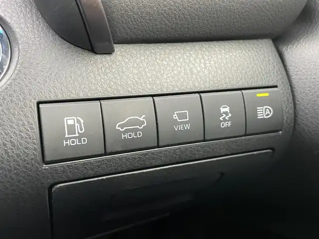 トヨタ カムリ WS 千葉県 2021(令3)年 6.8万km プラチナホワイトパールマイカ 純正9インチナビ/トヨタセーフティセンス/レーダークルーズコントロール/レーンキープアシスト/全方位カメラ/D/N席シートヒーター/Bluetooth/フルセグTV/HUD/オートハイビーム/LEDヘッドライト/ブレーキホールド機能/ETC/パワーシート