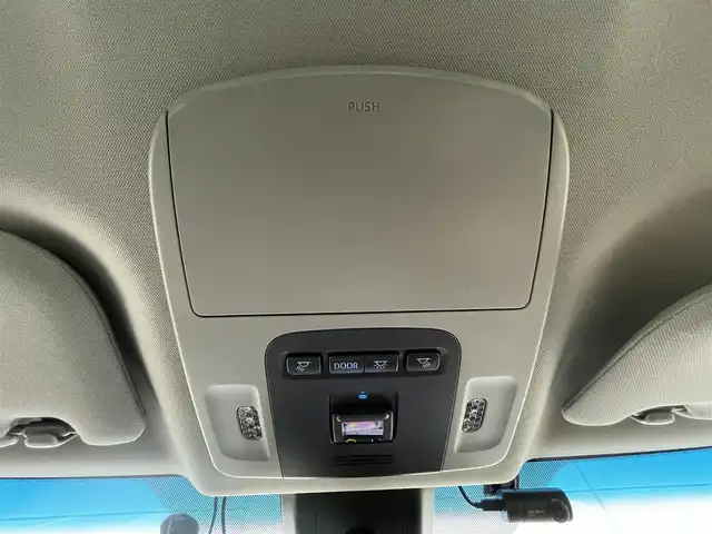 トヨタ カムリ WS 千葉県 2021(令3)年 6.8万km プラチナホワイトパールマイカ 純正9インチナビ/トヨタセーフティセンス/レーダークルーズコントロール/レーンキープアシスト/全方位カメラ/D/N席シートヒーター/Bluetooth/フルセグTV/HUD/オートハイビーム/LEDヘッドライト/ブレーキホールド機能/ETC/パワーシート