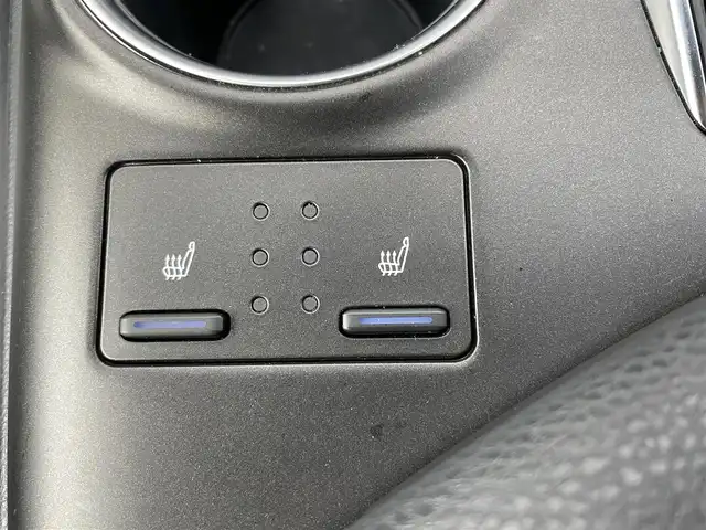 トヨタ カムリ WS 千葉県 2021(令3)年 6.8万km プラチナホワイトパールマイカ 純正9インチナビ/トヨタセーフティセンス/レーダークルーズコントロール/レーンキープアシスト/全方位カメラ/D/N席シートヒーター/Bluetooth/フルセグTV/HUD/オートハイビーム/LEDヘッドライト/ブレーキホールド機能/ETC/パワーシート