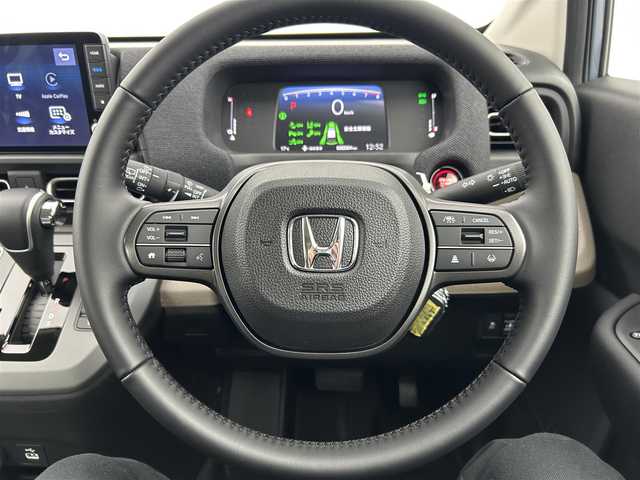 ホンダ フリード AIR EX 千葉県 2025(令7)年 0.1千km ソニックグレーパール 登録済未使用車　/登録時走行距離：4km/純正９型ナビ/AM＆FM＆Bluetooth＆フルセグTV＆AppleCarPlay/ホンダセンシング　/後席クーラー　/レーダークルーズコントロール　/ブラインドスポットモニター　/コーナーセンサー　/電動パーキングブレーキ　/両側電動スライドドア　/シートヒーター/電動格納サイドミラー/後席サンシェード/バックカメラ/アイドリングストップ/ウィンカーミラー/プッシュスタート/ISOFIX/ステアリングスイッチ/USBポート
