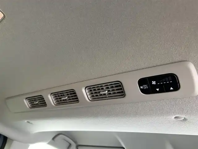 ホンダ フリード AIR EX 千葉県 2025(令7)年 0.1千km ソニックグレーパール 登録済未使用車　/登録時走行距離：4km/純正９型ナビ/AM＆FM＆Bluetooth＆フルセグTV＆AppleCarPlay/ホンダセンシング　/後席クーラー　/レーダークルーズコントロール　/ブラインドスポットモニター　/コーナーセンサー　/電動パーキングブレーキ　/両側電動スライドドア　/シートヒーター/電動格納サイドミラー/後席サンシェード/バックカメラ/アイドリングストップ/ウィンカーミラー/プッシュスタート/ISOFIX/ステアリングスイッチ/USBポート