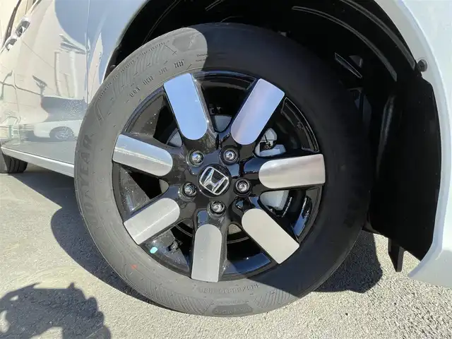 ホンダ フリード AIR EX 東京都 2025(令7)年 0.1千km プラチナホワイトパール 登録済み未使用車/純正9インチナビ/Bluetooth/USB/バックカメラ/TV/両側電動スライドドア/レーダークルーズコントロールシステム/シートヒーター/純正アルミホイール/ABS/横滑り防止装置/レーンアシスト/オートライト/純正LED/衝突被害軽減システム/BSM