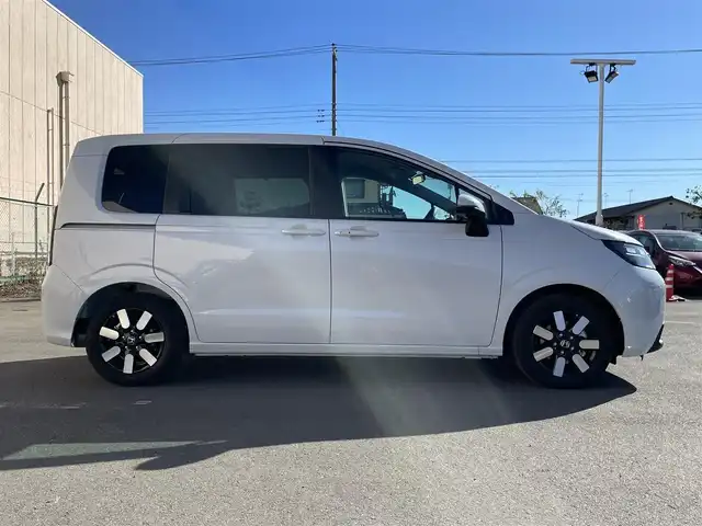 ホンダ フリード AIR EX 東京都 2025(令7)年 0.1千km プラチナホワイトパール 登録済み未使用車/純正9インチナビ/Bluetooth/USB/バックカメラ/TV/両側電動スライドドア/レーダークルーズコントロールシステム/シートヒーター/純正アルミホイール/ABS/横滑り防止装置/レーンアシスト/オートライト/純正LED/衝突被害軽減システム/BSM