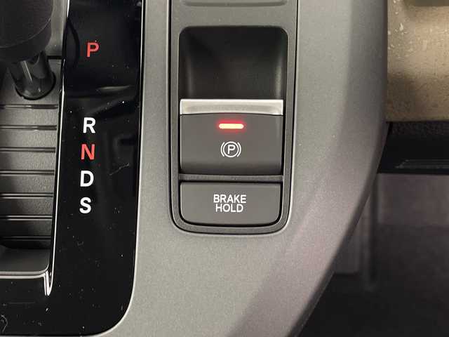 ホンダ フリード AIR EX 埼玉県 2025(令7)年 0.1千km プラチナホワイトパール 純正ナビ　/バックカメラ/BSM/シートヒーター/両側パワースライドドア　/コーナーセンサー　/衝突軽減ブレーキ　/レーンキープアシスト　/レーダークルーズコントロール　/横滑り防止措置　/ＥＣＯＮ