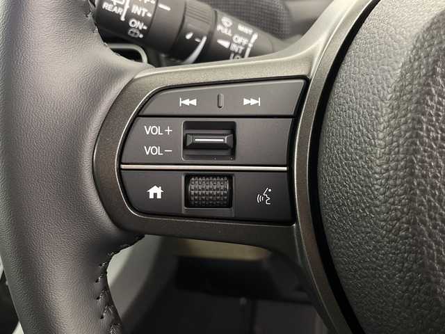 ホンダ フリード AIR EX 埼玉県 2025(令7)年 0.1千km プラチナホワイトパール 純正ナビ　/バックカメラ/BSM/シートヒーター/両側パワースライドドア　/コーナーセンサー　/衝突軽減ブレーキ　/レーンキープアシスト　/レーダークルーズコントロール　/横滑り防止措置　/ＥＣＯＮ