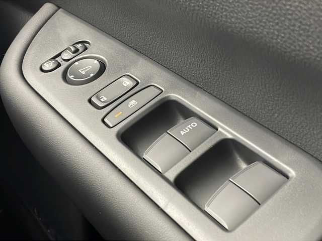 ホンダ フリード AIR EX 茨城県 2025(令7)年 0.1千km プラチナホワイトパール 純正9型メモリーナビゲーション/【LXM-242ZFNi】/フルセグ/Bluetooth/CarPlay/バックカメラ/両側電動スライドドア/ホンダセンシング/CMBS衝突軽減ブレーキ/歩行者事故低減ステアリング/アダブティブクルーズコントロール/LKAS車線維持支援システム/路外逸脱抑制機能/誤発進抑制機能/先行車発進お知らせ機能/標識認識機能/後方誤発進抑制機能/ブラインドスポットインフォメーション/踏み間違い衝突防止アシスト/前後パーキングセンサー/オートハイビーム/ハーフレザーシート/前席シートヒーター/革巻きステアリング/電動パーキングブレーキ/オートブレーキホールド/リアクーラー/ECON/プッシュスタート/スマートキー/LEDヘッドランプ/オートライト/純正15インチアルミホイール/取扱説明書/保証書