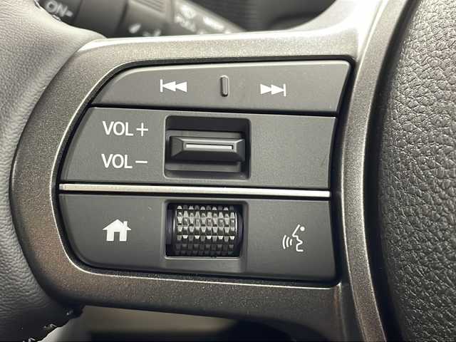 ホンダ フリード AIR EX 茨城県 2025(令7)年 0.1千km プラチナホワイトパール 純正9型メモリーナビゲーション/【LXM-242ZFNi】/フルセグ/Bluetooth/CarPlay/バックカメラ/両側電動スライドドア/ホンダセンシング/CMBS衝突軽減ブレーキ/歩行者事故低減ステアリング/アダブティブクルーズコントロール/LKAS車線維持支援システム/路外逸脱抑制機能/誤発進抑制機能/先行車発進お知らせ機能/標識認識機能/後方誤発進抑制機能/ブラインドスポットインフォメーション/踏み間違い衝突防止アシスト/前後パーキングセンサー/オートハイビーム/ハーフレザーシート/前席シートヒーター/革巻きステアリング/電動パーキングブレーキ/オートブレーキホールド/リアクーラー/ECON/プッシュスタート/スマートキー/LEDヘッドランプ/オートライト/純正15インチアルミホイール/取扱説明書/保証書