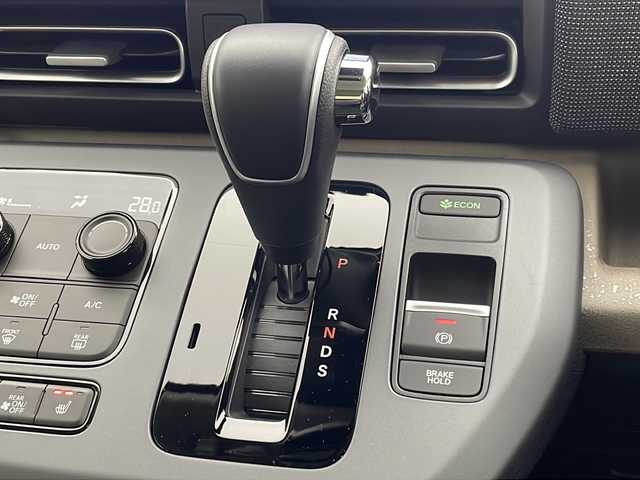 ホンダ フリード AIR EX 茨城県 2025(令7)年 0.1千km プラチナホワイトパール 純正9型メモリーナビゲーション/【LXM-242ZFNi】/フルセグ/Bluetooth/CarPlay/バックカメラ/両側電動スライドドア/ホンダセンシング/CMBS衝突軽減ブレーキ/歩行者事故低減ステアリング/アダブティブクルーズコントロール/LKAS車線維持支援システム/路外逸脱抑制機能/誤発進抑制機能/先行車発進お知らせ機能/標識認識機能/後方誤発進抑制機能/ブラインドスポットインフォメーション/踏み間違い衝突防止アシスト/前後パーキングセンサー/オートハイビーム/ハーフレザーシート/前席シートヒーター/革巻きステアリング/電動パーキングブレーキ/オートブレーキホールド/リアクーラー/ECON/プッシュスタート/スマートキー/LEDヘッドランプ/オートライト/純正15インチアルミホイール/取扱説明書/保証書