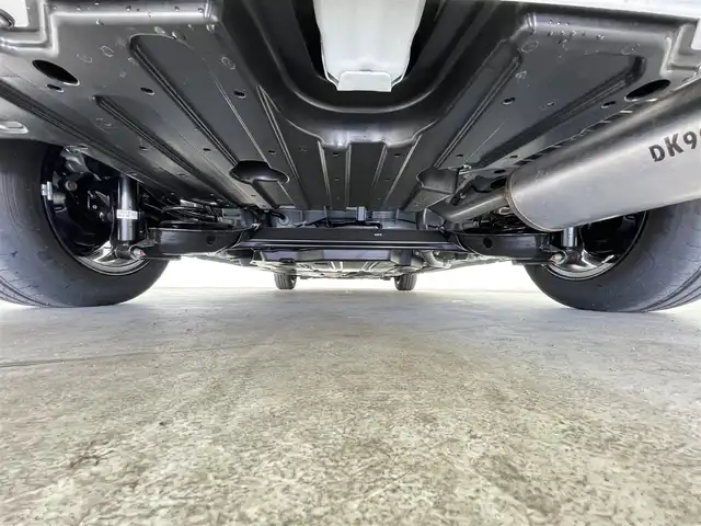 ホンダ フリード AIR EX 千葉県 2025(令7)年 0.1千km プラチナホワイトパール 登録済未使用車/ホンダセンシング/・路外逸脱抑制機能/・ブラインドスポットインフォメーション/・踏み間違い衝突軽減システム/・衝突軽減ブレーキ/・パーキングセンサー/・レーダークルーズコントロール/両側パワースライドドア/純正９型ホンダコネクトナビ/・型番：LXM-242ZFNi/・Apple CarPlay/Android Auto/Bluetooth/フルセグTV/・バックカメラ/皮巻きステアリング/・ステアリングスイッチ/ハーフレザーシート/・DNシートヒーター/電子パーキング/・ブレーキホールド/純正15インチAW/オートライト/・LEDヘッドライト