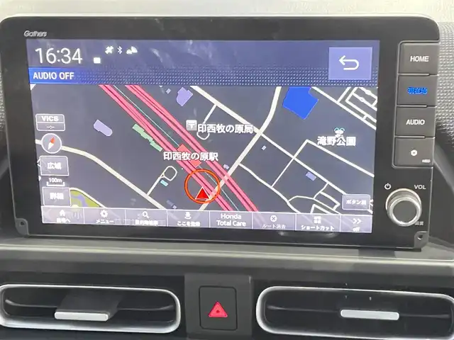 ホンダ フリード AIR EX 千葉県 2025(令7)年 0.1千km プラチナホワイトパール 登録済未使用車/ホンダセンシング/・路外逸脱抑制機能/・ブラインドスポットインフォメーション/・踏み間違い衝突軽減システム/・衝突軽減ブレーキ/・パーキングセンサー/・レーダークルーズコントロール/両側パワースライドドア/純正９型ホンダコネクトナビ/・型番：LXM-242ZFNi/・Apple CarPlay/Android Auto/Bluetooth/フルセグTV/・バックカメラ/皮巻きステアリング/・ステアリングスイッチ/ハーフレザーシート/・DNシートヒーター/電子パーキング/・ブレーキホールド/純正15インチAW/オートライト/・LEDヘッドライト