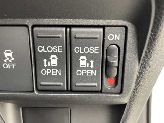 ホンダ フリード AIR EX 群馬県 2025(令7)年 0.1千km プラチナホワイトパール 登録済未使用車　純正９型ナビ　マルチビューカメラシステム　後退出庫サポート　ＢＳＭ　衝突被害軽減ブレーキ　レーンアシスト　アダプティブクルーズコントロール　オートマチックハイビーム　禁煙車