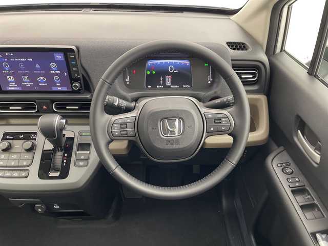 ホンダ フリード AIR EX 群馬県 2025(令7)年 0.1千km プラチナホワイトパール 登録済未使用車　純正９型ナビ　マルチビューカメラシステム　後退出庫サポート　ＢＳＭ　衝突被害軽減ブレーキ　レーンアシスト　アダプティブクルーズコントロール　オートマチックハイビーム　禁煙車