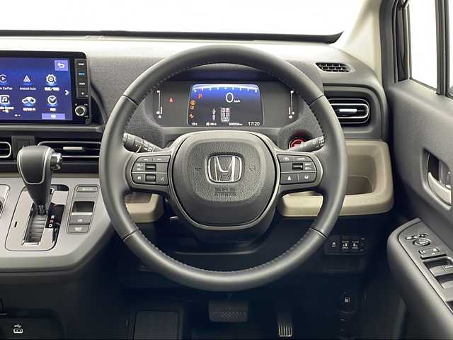 ホンダ フリード AIR EX 栃木県 2025(令7)年 0.1千km クリスタルブラックパール 登録済未使用車 /純正メモリーナビ (LXM-242ZFNi)/バックカメラ/Honda CONNECT for Gathers＋ナビ装着用スペシャルパッケージ/Honda SENSING/●衝突軽減ブレーキ（CMBS）/●先行車発進お知らせ機能/●歩行者事故低減ステアリング/●路外逸脱抑制機能●標識認識機能/●渋滞追従機能付アダプティブクルーズコントロール（ACC）/●車線維持支援システム（LKAS）/●トラフィックジャムアシスト（渋滞運転支援機能）/●ブラインドスポットインフォメーション［タイプ別設定］/●誤発進抑制機能/●後方誤発進抑制機能/●近距離衝突軽減ブレーキ/●急アクセル抑制機能/●パーキングセンサーシステム/●後退出庫サポート/両側パワースライドドア/2列目キャプテンシート(両側アームレスト付)/コンビシート(プライムスムースＸファブリック)＆専用インテリア/リアクーラー/運転席＆助手席シートヒーター/LEDヘッドライト/純正15インチアルミホイール(AIR EX専用)/サイド+カーテンエアバッグ/保証書、取扱説明書