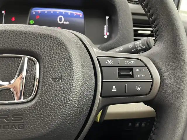 ホンダ フリード AIR EX 埼玉県 2025(令7)年 0.1千km ソニックグレーパール 登録済み未使用車/純正9インチナビ/ホンダセンシング/　Bluetooth　AppleCarPlay　地デジTV/全方位カメラ/両側パワースライドドア/レーダークルーズコントロール/衝突被害軽減ブレーキ/ハーフレザーシート/シートヒーター/リヤエアコン/純正15インチアルミホイール