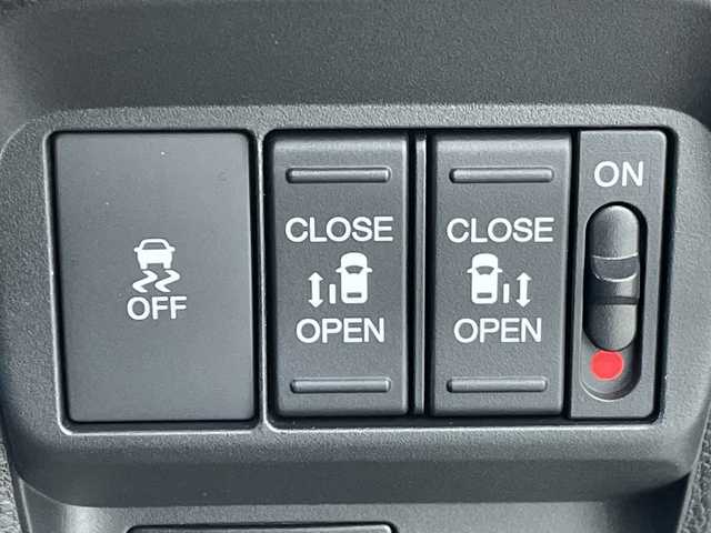 ホンダ フリード AIR EX 群馬県 2025(令7)年 0.1千km プラチナホワイトパール 登録済未使用車　純正9型ナビ　全周囲カメラ　マルチビューカメラシステム　後退出庫サポート　アダプティブクルーズコントロール　両側電動スライドドア　シートヒーター　BSM　LED　衝突被害軽減ブレーキ　禁煙車