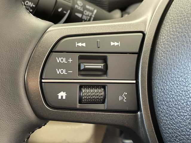 ホンダ フリード AIR EX 群馬県 2025(令7)年 0.1千km プラチナホワイトパール 登録済未使用車　純正9型ナビ　全周囲カメラ　マルチビューカメラシステム　後退出庫サポート　アダプティブクルーズコントロール　両側電動スライドドア　シートヒーター　BSM　LED　衝突被害軽減ブレーキ　禁煙車