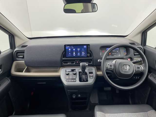 ホンダ フリード AIR EX 群馬県 2025(令7)年 0.1千km メテオロイドグレーメタリック 登録済未使用車　純正9型ナビ　全周囲カメラ　マルチビューカメラシステム　後退出庫サポート　アダプティブクルーズコントロール　両側電動スライドドア　シートヒーター　BSM　LED　衝突被害軽減ブレーキ　禁煙車