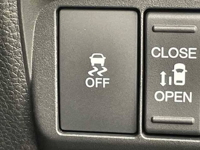 ホンダ フリード AIR EX 群馬県 2025(令7)年 0.1千km メテオロイドグレーメタリック 登録済未使用車　純正9型ナビ　全周囲カメラ　マルチビューカメラシステム　後退出庫サポート　アダプティブクルーズコントロール　両側電動スライドドア　シートヒーター　BSM　LED　衝突被害軽減ブレーキ　禁煙車