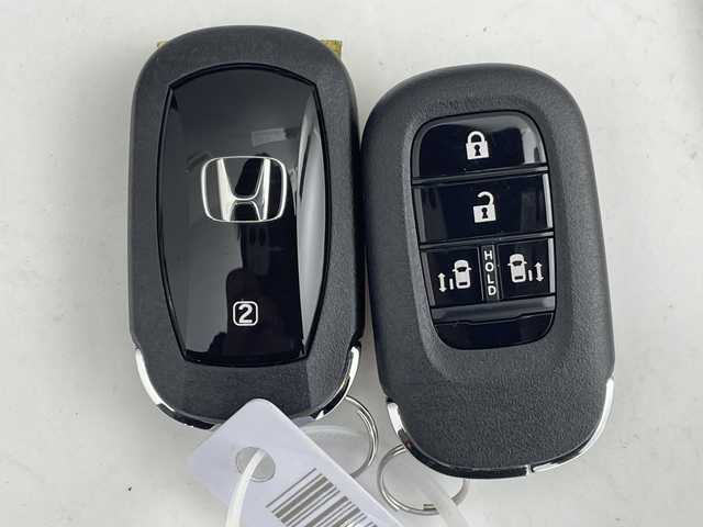 ホンダ フリード AIR EX 群馬県 2025(令7)年 0.1千km メテオロイドグレーメタリック 登録済未使用車　純正9型ナビ　全周囲カメラ　マルチビューカメラシステム　後退出庫サポート　アダプティブクルーズコントロール　両側電動スライドドア　シートヒーター　BSM　LED　衝突被害軽減ブレーキ　禁煙車