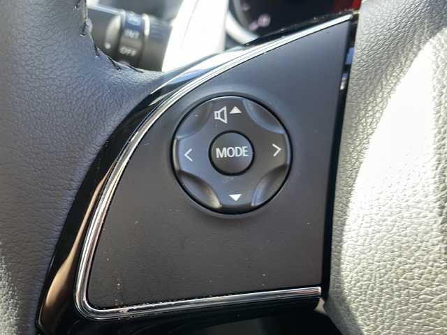 三菱 エクリプス クロス G 福島県 2020(令2)年 7.7万km シルキーホワイト e-Assist/・衝突被害軽減ブレーキ/・車線逸脱警報装置/・アダプティブクルーズコントロール/・誤発進抑制装置/・オートマチックハイビーム /・後側方車両検知警報システム/・先行車発進通知/社外メモリーナビ/・型番：MDV-D707BTW/・フルセグTV/BT/SD/CD/DVD/iPod/FM/AM/・バックカメラ/・ETC/全方向ドライブレコーダー/・品番：HDR360G/ヘッドアップディスプレイ/革張りステアリング/・パドルシフト/・ステアリングスイッチ/電子パーキング/・オートブレーキホールド/電動リアゲート/・ウィンカーミラー/・オートミラー/LEDヘッドライト/・フォグランプ/・オートライト/パーキングセンサー