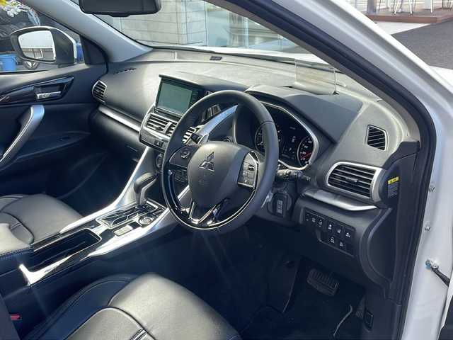 三菱 エクリプス クロス G 福島県 2020(令2)年 7.7万km シルキーホワイト e-Assist/・衝突被害軽減ブレーキ/・車線逸脱警報装置/・アダプティブクルーズコントロール/・誤発進抑制装置/・オートマチックハイビーム /・後側方車両検知警報システム/・先行車発進通知/社外メモリーナビ/・型番：MDV-D707BTW/・フルセグTV/BT/SD/CD/DVD/iPod/FM/AM/・バックカメラ/・ETC/全方向ドライブレコーダー/・品番：HDR360G/ヘッドアップディスプレイ/革張りステアリング/・パドルシフト/・ステアリングスイッチ/電子パーキング/・オートブレーキホールド/電動リアゲート/・ウィンカーミラー/・オートミラー/LEDヘッドライト/・フォグランプ/・オートライト/パーキングセンサー