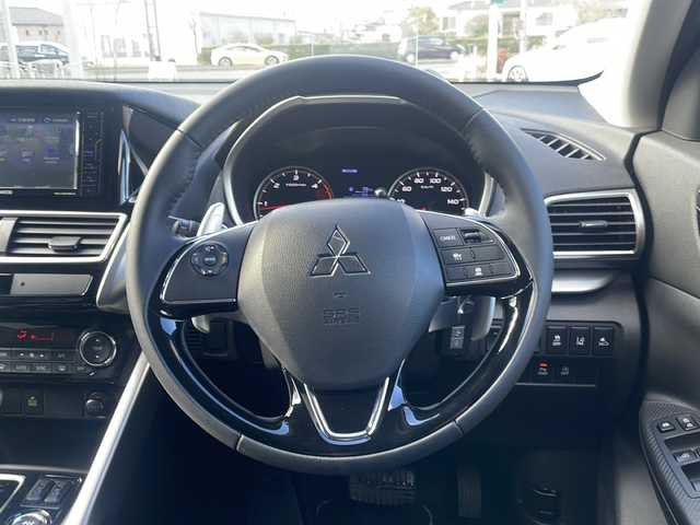 三菱 エクリプス クロス G 福島県 2020(令2)年 7.7万km シルキーホワイト e-Assist/・衝突被害軽減ブレーキ/・車線逸脱警報装置/・アダプティブクルーズコントロール/・誤発進抑制装置/・オートマチックハイビーム /・後側方車両検知警報システム/・先行車発進通知/社外メモリーナビ/・型番：MDV-D707BTW/・フルセグTV/BT/SD/CD/DVD/iPod/FM/AM/・バックカメラ/・ETC/全方向ドライブレコーダー/・品番：HDR360G/ヘッドアップディスプレイ/革張りステアリング/・パドルシフト/・ステアリングスイッチ/電子パーキング/・オートブレーキホールド/電動リアゲート/・ウィンカーミラー/・オートミラー/LEDヘッドライト/・フォグランプ/・オートライト/パーキングセンサー