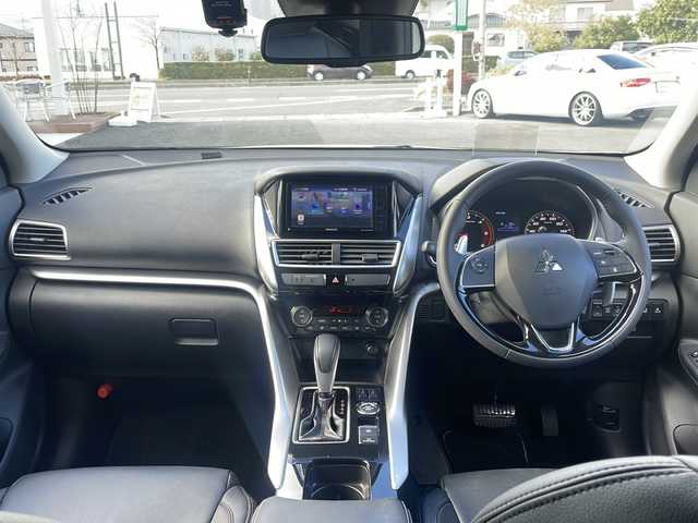 三菱 エクリプス クロス G 福島県 2020(令2)年 7.7万km シルキーホワイト e-Assist/・衝突被害軽減ブレーキ/・車線逸脱警報装置/・アダプティブクルーズコントロール/・誤発進抑制装置/・オートマチックハイビーム /・後側方車両検知警報システム/・先行車発進通知/社外メモリーナビ/・型番：MDV-D707BTW/・フルセグTV/BT/SD/CD/DVD/iPod/FM/AM/・バックカメラ/・ETC/全方向ドライブレコーダー/・品番：HDR360G/ヘッドアップディスプレイ/革張りステアリング/・パドルシフト/・ステアリングスイッチ/電子パーキング/・オートブレーキホールド/電動リアゲート/・ウィンカーミラー/・オートミラー/LEDヘッドライト/・フォグランプ/・オートライト/パーキングセンサー