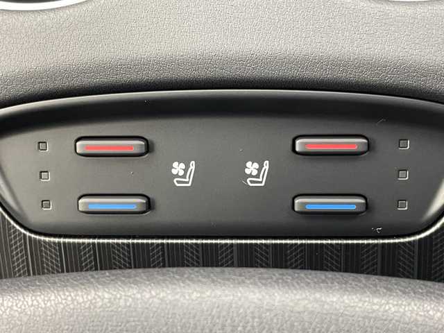 トヨタ ハリアー ハイブリッド Z レザーPKG ナイトシェード 岐阜県 2025(令7)年 0.1千km プレシャスブラックパール 登録済み未使用車/ナイトシェード特別仕様/調光パノラマルーフ/モデリスタエアロ＋マフラーカッター/ディスプレイオーディオプラス12.3インチ/JBLサウンド/LEDブラックレフ/フルセグ/BT/USB/Miracast/パノラミックビューモニター/ブラインドスポットモニター/デジタルインナーミラー/ビルトインETC/ワイヤレス充電/ヘッドアップディスプレイ/トヨタセーフティセンス/・プリクラッシュセーフティ/・レーダークルーズコントロール/・プロアクティブドライビングアシスト/リヤクロストラフィックアラート/リヤカメラディクション/パ-キングサポートブレーキ/純正19インチAW/本革ステアリング/ステアリングヒーター/本革シート/前席シートヒーター/エアベンチレーション/メモリーシート