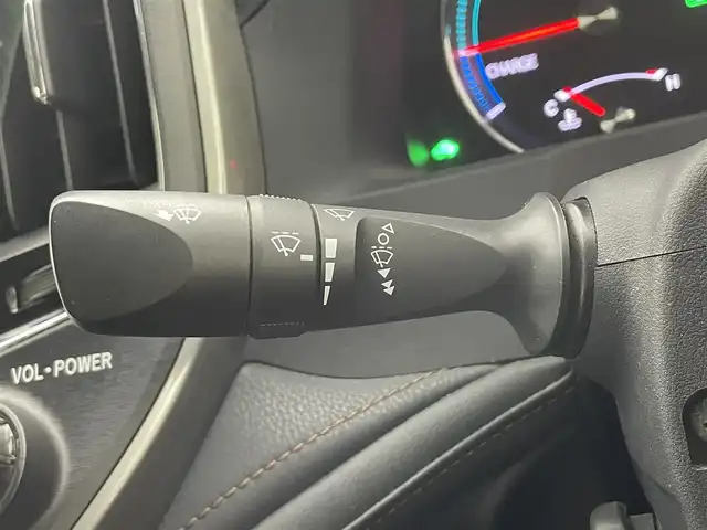 トヨタ クラウン ハイブリッド アスリートS 埼玉県 2013(平25)年 9.3万km ホワイトパールクリスタルシャイン 純正８型ナビ　温冷シート　Ｂカメラ　黒革　ＬＥＤヘッドライト　ビルトインＥＴＣ　前後ドライブレコーダー　パワーシート　クルーズコントロール　オートハイビーム　ＭＴモード付　フルセグ　ＢＴ　ＵＳＢ ミュージックサーバー　純正フロアマット　アイドリングストップ　スマートキー　プッシュスタート