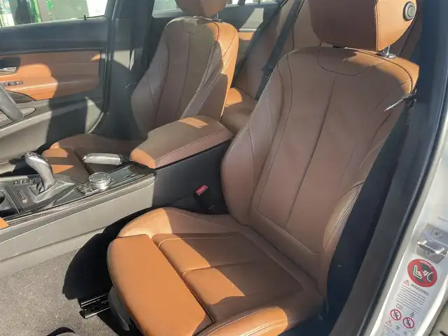 ＢＭＷ ３２０ｄ ブルーパフォーマンス Mスポーツ 愛媛県 2014(平26)年 7.9万km アルピンホワイトⅢ 純正ナビ(BT/CD/DVD)/バックカメラ/茶革シート/前席パワーシート/シートヒーター/運転席シートメモリー機能/イノベーションパッケージ/アクティブクルーズコントロール/レーンチェンジウォーニング/レーンディパーチャーウォーニング/全車接近警告機能(衝突被害軽減ブレーキ付)/ヘッドアップディスプレイ/ドライブレコーダー/パドルシフト/バックソナー/USB/AUX入力端子/ETC/アイドリングストップ/電格ミラー/現状サマー(純正AW)(255/35/ZR19)/FALKEN AZENIS KS10/禁煙車