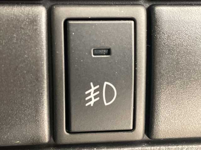 スズキ スペーシア カスタム GS 福井県 2014(平26)年 3.6万km パールホワイト カロッツェリア7インチメモリーナビ/フルセグTV/BT/DVD/CD/SD/ETC(ハローキティ)/オートライト/HIDヘッドライト/盗難防止装置/両側スライドドア/純正14インチアルミホイール/プッシュスタート/スマートキー/スペアキー/純正フロアマット/フォグランプ/純正ドアバイザー