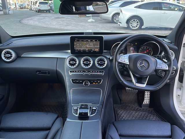 メルセデス・ベンツ Ｃ２００ 4マチック SW スポーツ 秋田県 2017(平29)年 4万km 白 4WD/19アルミホイール/レーダーセーフティパッケージ/純正HDDナビ　フルセグTV　SD　USB　Bluetooth/バックカメラ/クルーズコントロール/パークトロニック/黒革シート/シートヒーター/メモリー機能付パワーシート/ステアリングスイッチ/パドルシフト/LEDヘッドライト/ブラインドスポット/レーンアシスト/パワーテールゲート/ドライブレコーダー/プッシュスタート/スマートキーX2