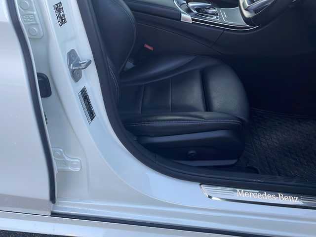 メルセデス・ベンツ Ｃ２００ 4マチック SW スポーツ 秋田県 2017(平29)年 4万km 白 4WD/19アルミホイール/レーダーセーフティパッケージ/純正HDDナビ　フルセグTV　SD　USB　Bluetooth/バックカメラ/クルーズコントロール/パークトロニック/黒革シート/シートヒーター/メモリー機能付パワーシート/ステアリングスイッチ/パドルシフト/LEDヘッドライト/ブラインドスポット/レーンアシスト/パワーテールゲート/ドライブレコーダー/プッシュスタート/スマートキーX2