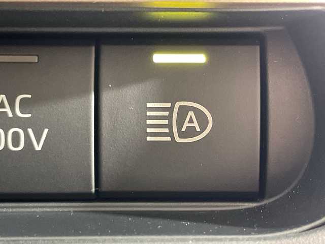 トヨタ クラウン スポーツ Z 神奈川県 2024(令6)年 0.8万km プレシャスホワイトパール 4WD/モデリスタスポイラー/パノラマルーフ/純正12.3型DA/ナビ/フルセグ　Bluetooth　USB　/パノラミックビューモニター/デジタルインナーミラー/PBD/HUD/パーキングアシスト/AC100Vコンセント/ワイヤレス充電/純正ビルトインETC2.0/純正前後ドライブレコーダー/セーフティセンス/レーダークルーズコントロール/レーンディパーチャーアラート/レーンチェンジアシスト/BSM/PCS/プロアクティブドライビングアシスト/フロント/リヤクロストラフィックアラート/後方車両検知/パーキングサポートブレーキ/安心降車アシスト/周辺車両接近時サポート/先行車発進告知機能/後退速度抑制/ロードサインアシスト/アドバンストドライブ/ドライバーモニター/ITSコネクト/ハイビームアシスト/前後ソナー/キャメル革シート/前席パワーシート/シートヒーター/ベンチレーション/運転席ポジションメモリー/革巻きステアリング/プッシュスタート/スマートキー/純正21インチAW/純正リアスポイラー/LEDヘッドランプ/ヘッドライトウォッシャー