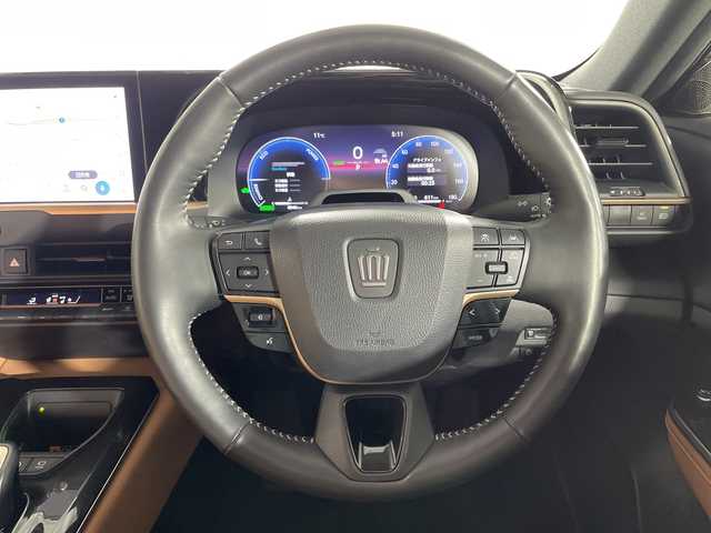 トヨタ クラウン スポーツ Z 神奈川県 2024(令6)年 0.8万km プレシャスホワイトパール 4WD/モデリスタスポイラー/パノラマルーフ/純正12.3型DA/ナビ/フルセグ　Bluetooth　USB　/パノラミックビューモニター/デジタルインナーミラー/PBD/HUD/パーキングアシスト/AC100Vコンセント/ワイヤレス充電/純正ビルトインETC2.0/純正前後ドライブレコーダー/セーフティセンス/レーダークルーズコントロール/レーンディパーチャーアラート/レーンチェンジアシスト/BSM/PCS/プロアクティブドライビングアシスト/フロント/リヤクロストラフィックアラート/後方車両検知/パーキングサポートブレーキ/安心降車アシスト/周辺車両接近時サポート/先行車発進告知機能/後退速度抑制/ロードサインアシスト/アドバンストドライブ/ドライバーモニター/ITSコネクト/ハイビームアシスト/前後ソナー/キャメル革シート/前席パワーシート/シートヒーター/ベンチレーション/運転席ポジションメモリー/革巻きステアリング/プッシュスタート/スマートキー/純正21インチAW/純正リアスポイラー/LEDヘッドランプ/ヘッドライトウォッシャー