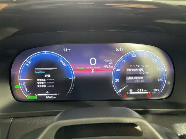 トヨタ クラウン スポーツ Z 神奈川県 2024(令6)年 0.8万km プレシャスホワイトパール 4WD/モデリスタスポイラー/パノラマルーフ/純正12.3型DA/ナビ/フルセグ　Bluetooth　USB　/パノラミックビューモニター/デジタルインナーミラー/PBD/HUD/パーキングアシスト/AC100Vコンセント/ワイヤレス充電/純正ビルトインETC2.0/純正前後ドライブレコーダー/セーフティセンス/レーダークルーズコントロール/レーンディパーチャーアラート/レーンチェンジアシスト/BSM/PCS/プロアクティブドライビングアシスト/フロント/リヤクロストラフィックアラート/後方車両検知/パーキングサポートブレーキ/安心降車アシスト/周辺車両接近時サポート/先行車発進告知機能/後退速度抑制/ロードサインアシスト/アドバンストドライブ/ドライバーモニター/ITSコネクト/ハイビームアシスト/前後ソナー/キャメル革シート/前席パワーシート/シートヒーター/ベンチレーション/運転席ポジションメモリー/革巻きステアリング/プッシュスタート/スマートキー/純正21インチAW/純正リアスポイラー/LEDヘッドランプ/ヘッドライトウォッシャー