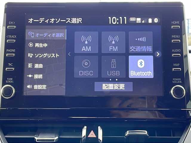 トヨタ カローラ クロス ハイブリッド Z 長野県 2022(令4)年 1.2万km プラチナホワイトパールマイカ 禁煙車/４WD/8インチディスプレイオーディオ/（ナビ機能付/CD/DVD/フルセグTV/Bluetooth）/純正18インチアルミホイール/スタッドレス車載/パノラミックビューモニター/セーフティセンス/・プリクラッシュセーフティ/・レーントレーシングアシスト/・レーンディパーチャーアラート/・レーダークルーズコントロール/・オートマチックハイビーム/・ロードサインアシスト/・ドライバー異常時対応システム/・プロアクティブドライビングアシスト/・発進遅れ告知機能/・パーキングサポートブレーキ/・ブラインドスポットモニター/ビルトインETC/ドライブレコーダー/ハーフレザーシート/運転席パワーシート/前席シートヒーター/革巻きステアリング/ステアリングスイッチ/電動パーキングブレーキ/ブレーキホールド/LEDヘッドライト/LEDシーケンシャルターンライト/LEDデイタイムランニングライト/フォグランプ/オートライト/スマートキー/Pスタート/電動格納ミラー/純正18インチAW/純正フロアマット/社外AWスタッドレス積み込み