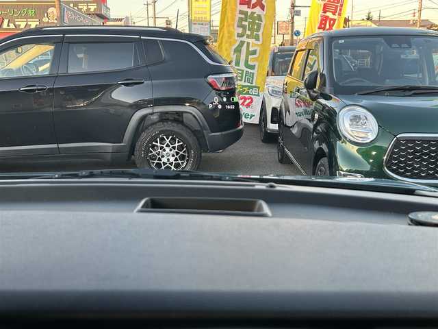 スズキ スペーシア ギア HYBRID XZターボ 愛知県 2022(令4)年 4.4万km デニムブルー ガンメタリック 2トーン /禁煙//純正ナビ/フルセグ/CD/DVD/BT/USB/ACP/AA///全方位カメラ/両側パワースライドドア//レーダークルーズコントロール/レーンキープアシスト//衝突軽減システム/前後誤発進/ふらつき警報//先行者発進告知/HUD/クリアランスソナー//オートリトラウィンカーミラー//シートヒーター//プッシュスタート/スマートキー//LEDヘッドライト/LEDフォグ//オートライト/オートハイビーム//革巻きステアリング/ステアリングスイッチ//パドルシフト//ビルトインETC/アイドリングストップ//横滑り防止システム//前席バニティミラー/ルーフレール//純正14インチAW//純正フロアマット/ドアバイザー//新車時保証書//取扱説明書//スペアスマートキー有