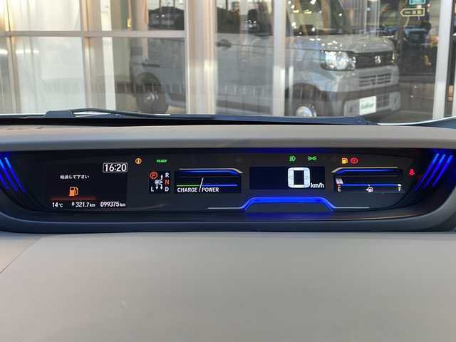 ホンダ フリード＋ ハイブリット G ホンダセンシング 静岡県 2019(令1)年 10万km ホワイトオーキッドパール 純正ナビ/CD/DVDAM/FM/フルセグTV/SD/Bluetooth/Apple Carplay/主要装備/・両側パワースライドドア　/・ドライブレコーダー　/・バックカメラ　/・ＥＴＣ　/・レーダークルーズコントロール　/・スマートキー　/・スペアキー　/・プッシュスタート　/・保証書　/・取扱説明書　/・レーンキープ　/・ＬＥＤライト/・フォグランプ/・ステアリングリモコン/・オートライト/・横滑り防止装置/・衝突軽減システム