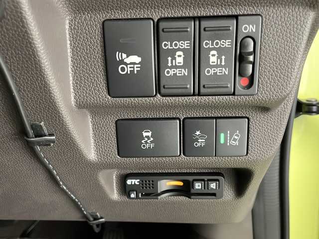 ホンダ フリード ハイブリット G ホンダセンシング 宮崎県 2019(平31)年 3.1万km シトロンドロップ ワンオーナー/Honda SENSING/〇衝突軽減ブレーキ〈CMBS〉/〇誤発進抑制機能/〇ACC〈アダプティブ・クルーズ・コントロール〉/〇LKAS〈車線維持支援システム〉/〇歩行者事故低減ステアリング/〇路外逸脱抑制機能/〇先行車発進お知らせ機能/〇標識認識機能/純正7インチSDナビ/フルセグTV/CD/DVD/Bluetooth/バックカメラ/両側パワースライドドア/LEDヘッドライト/ビルトインETC/スマートキー×2/保証書/取扱説明書