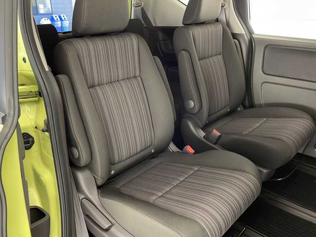 ホンダ フリード ハイブリット G ホンダセンシング 宮崎県 2019(平31)年 3.1万km シトロンドロップ ワンオーナー/Honda SENSING/〇衝突軽減ブレーキ〈CMBS〉/〇誤発進抑制機能/〇ACC〈アダプティブ・クルーズ・コントロール〉/〇LKAS〈車線維持支援システム〉/〇歩行者事故低減ステアリング/〇路外逸脱抑制機能/〇先行車発進お知らせ機能/〇標識認識機能/純正7インチSDナビ/フルセグTV/CD/DVD/Bluetooth/バックカメラ/両側パワースライドドア/LEDヘッドライト/ビルトインETC/スマートキー×2/保証書/取扱説明書