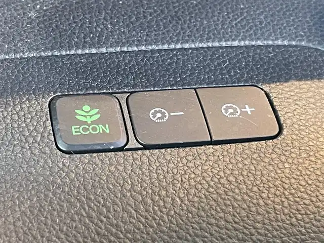 ホンダ Ｎ ＢＯＸ カスタム L ターボ 鹿児島県 2021(令3)年 4.1万km パール 純正ギャザーズナビ(WX-211C)/純正CD/ワンセグTV/バックカメラ/前後ドライブレコーダー/追従型クルーズコントロール/両側パワースライドドア/前席シートヒーター/ハーフレザーシート/純正フロアマット/後コーナーセンサー/オートライト/衝突軽減ブレーキ/レーンキープアシスト/純正15インチアルミ/LEDヘッドライト/電動格納ミラー/ライトレベライザー/ドアバイザー/取扱説明書