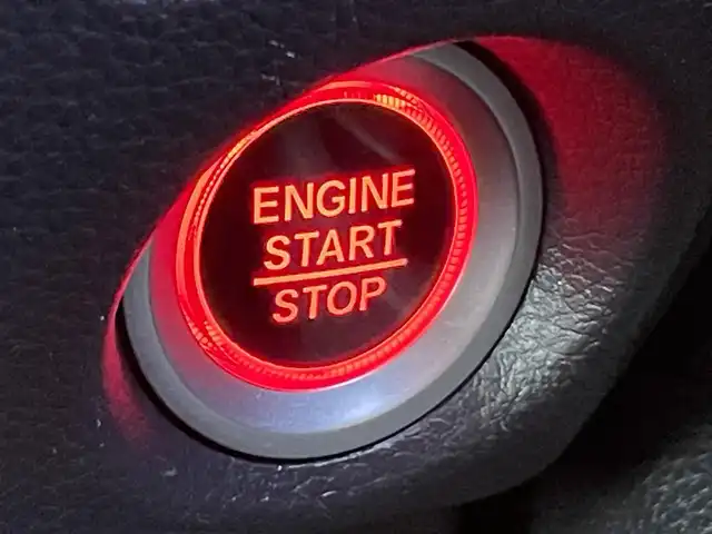 ホンダ Ｎ ＢＯＸ カスタム L ターボ 鹿児島県 2021(令3)年 4.1万km パール 純正ギャザーズナビ(WX-211C)/純正CD/ワンセグTV/バックカメラ/前後ドライブレコーダー/追従型クルーズコントロール/両側パワースライドドア/前席シートヒーター/ハーフレザーシート/純正フロアマット/後コーナーセンサー/オートライト/衝突軽減ブレーキ/レーンキープアシスト/純正15インチアルミ/LEDヘッドライト/電動格納ミラー/ライトレベライザー/ドアバイザー/取扱説明書