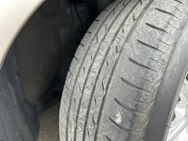 トヨタ プリウス Sセーフティプラス 宮城県 2018(平30)年 13.6万km スティールブロンドM Toyota Safety Sense/社外SDナビ/【CD・DVD・BT・フルセグTV】/バックカメラ/社外ドライブレコーダー/社外15インチAW/レーダークルーズコントロール/レーンディパーチャートアラート/オートハイビーム/横滑り防止装置/パーキングアシスト/コーナーセンサー/シートリフター/オートライト/LEDヘッドライト/フォグライト/スマートキー/ETC