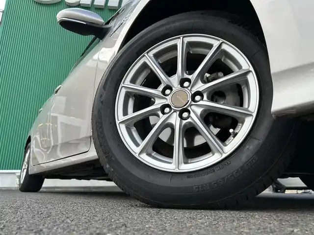 トヨタ プリウス Sセーフティプラス 宮城県 2018(平30)年 13.6万km スティールブロンドM Toyota Safety Sense/社外SDナビ/【CD・DVD・BT・フルセグTV】/バックカメラ/社外ドライブレコーダー/社外15インチAW/レーダークルーズコントロール/レーンディパーチャートアラート/オートハイビーム/横滑り防止装置/パーキングアシスト/コーナーセンサー/シートリフター/オートライト/LEDヘッドライト/フォグライト/スマートキー/ETC