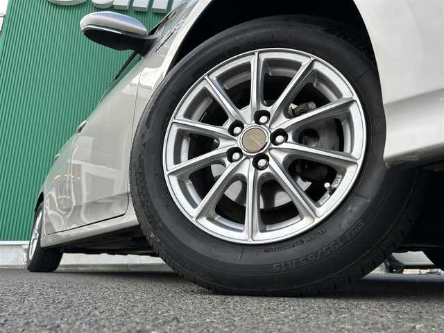 トヨタ プリウス Sセーフティプラス 徳島県 2018(平30)年 13.6万km スティールブロンドM (株)IDOMが運営する【じしゃロン徳島店】の自社ローン対象車両になります。こちらは現金ご利用時の価格です。自社ローンご希望の方は別途その旨お申付け下さい。/Toyota Safety Sense/社外SDナビ/【CD・DVD・BT・フルセグTV】/バックカメラ/社外ドライブレコーダー/社外15インチAW/レーダークルーズコントロール/レーンディパーチャートアラート/オートハイビーム/横滑り防止装置/パーキングアシスト/コーナーセンサー/シートリフター/オートライト/LEDヘッドライト/フォグライト/スマートキー/ETC